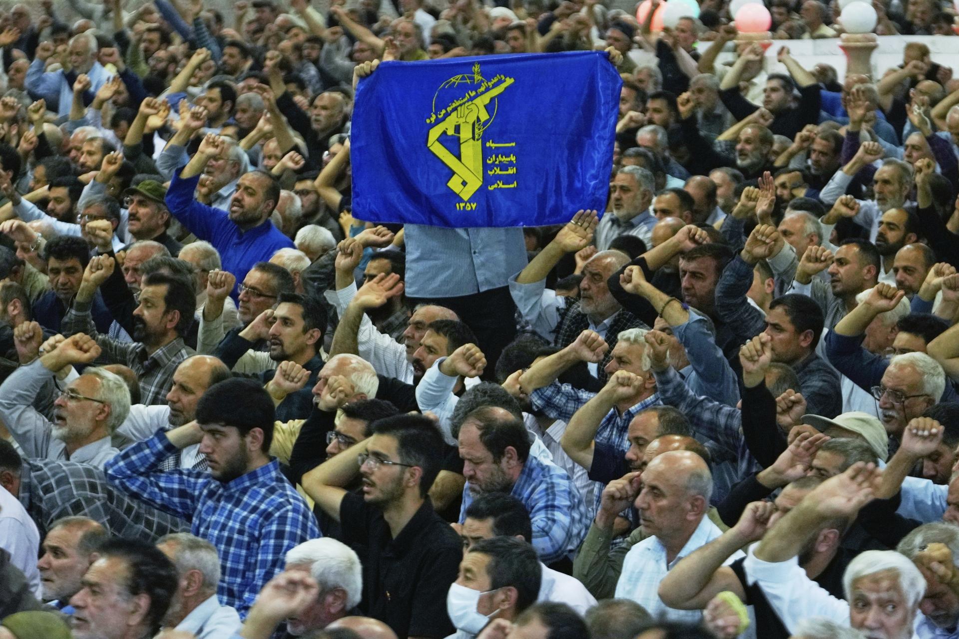 Protesty v Teheráne. Iránci na zhromaždeniach žiadali odvetu pre Izrael a „smrť pre Netanjahua“