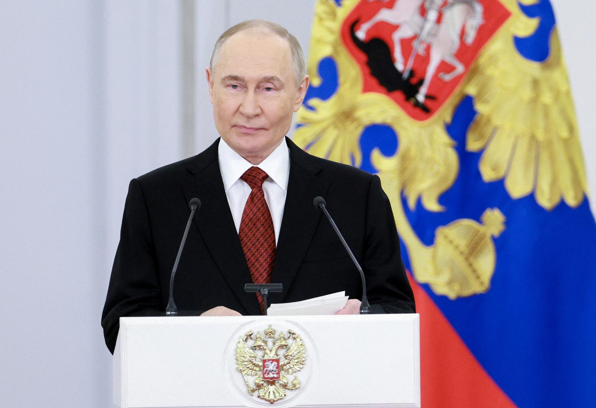 Putin hovoril s Trumpom, odsúdil kroky Izraela a vyjadril ochotu rokovať s Ukrajinou