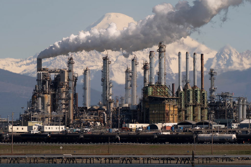 Rafinéria spoločnosti Marathon Petroleum v USA, 9. marca 2022. FOTO: REUTERS