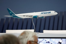 Airbus však plánuje uzatvoriť na domácej pôde viacero kontraktov, pričom vysoký záujem je aj o obranné systémy. FOTO: REUTERS