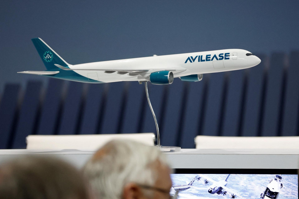 Airbus však plánuje uzatvoriť na domácej pôde viacero kontraktov, pričom vysoký záujem je aj o obranné systémy. FOTO: REUTERS
