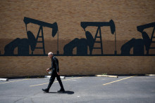 ”Toto nie je jednorazová záležitosť, pravdepodobne sa to oveľa viac podobá Rusku a Ukrajine,” uviedol Phil Flynn, vedúci analytik Price Futures Group. FOTO: REUTERS