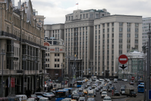 Podľa vyhlásenia Štátnej dumy budú za porušenie daného zákona ukladané aj vyššie pokuty vo výške 30-tisíc až 50-tisíc rubľov namiesto doterajších 10-tisíc až 30-tisíc rubľov. FOTO: REUTERS