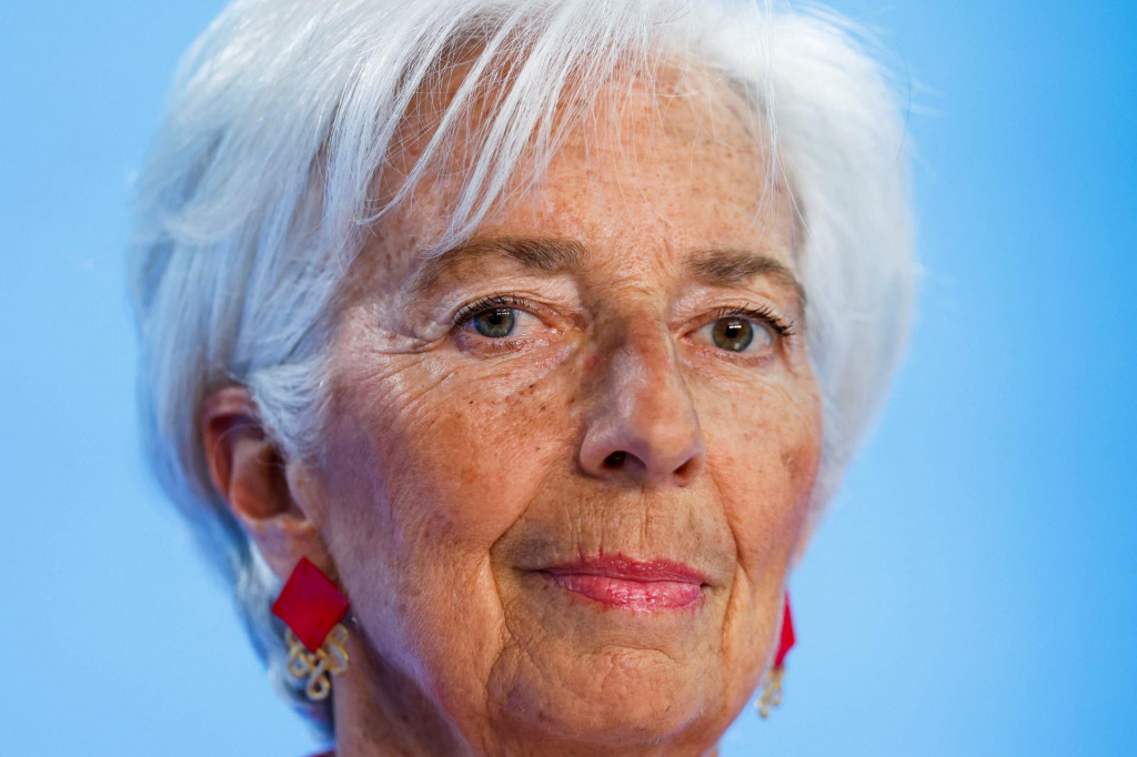 Prezidentka Európskej centrálnej banky Christine Lagardeová sa prihovára médiám po zasadnutí Rady guvernérov ECB v sídle ECB vo Frankfurte v Nemecku 5. júna 2025. FOTO: REUTERS
