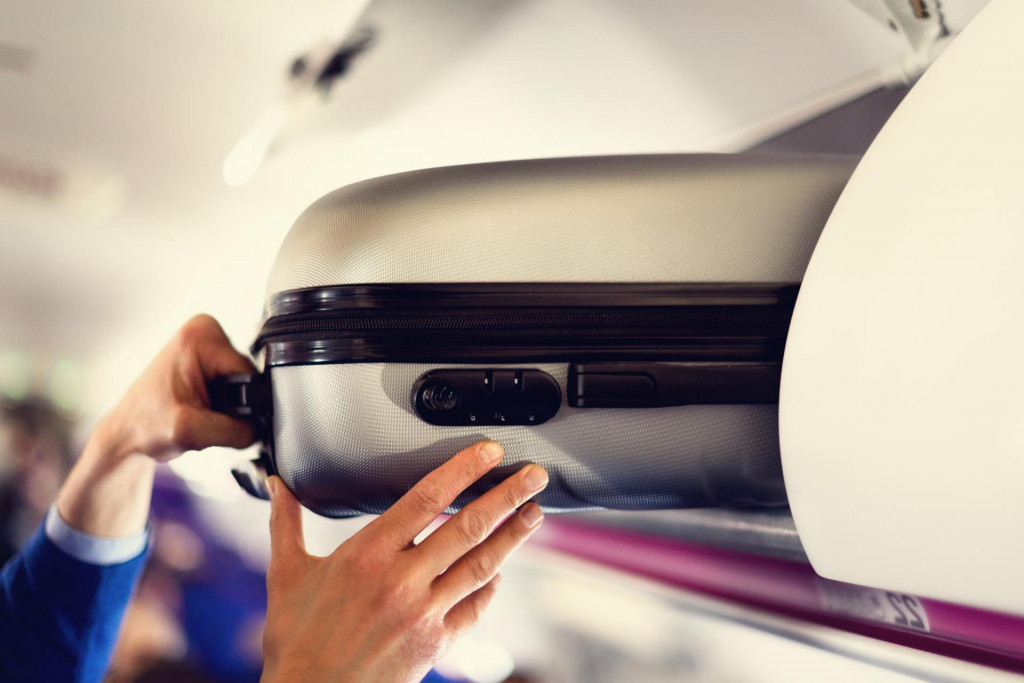Na palube lietadla je povolené prepraviť maximálne dve externé batérie na osobu. FOTO: Dreamstime