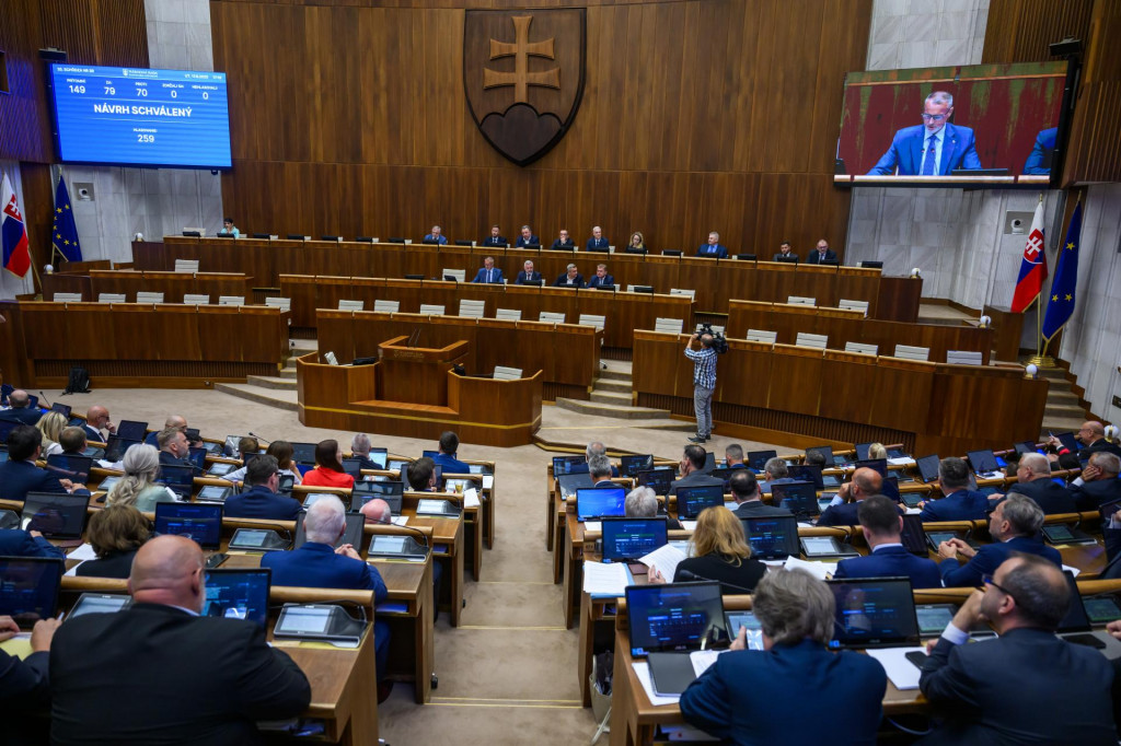 Pplénum počas hlasovania počas hlasovania na 35. schôdzi parlamentu v Bratislave..FOTO: TASR/Jaroslav Novák