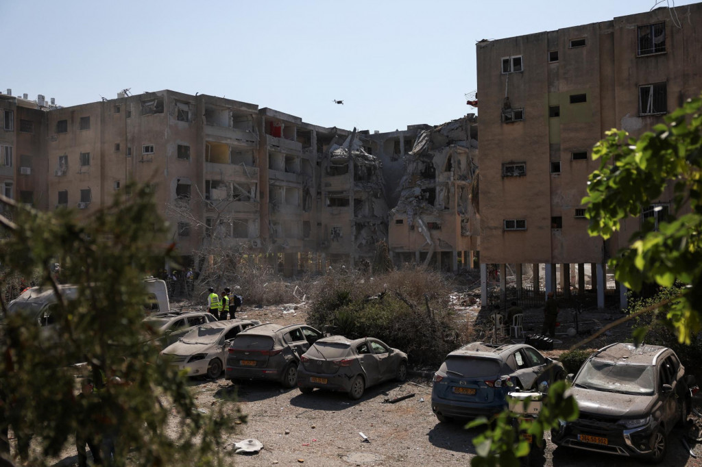 Iránske útoky v Tel Avive. FOTO: Reuters