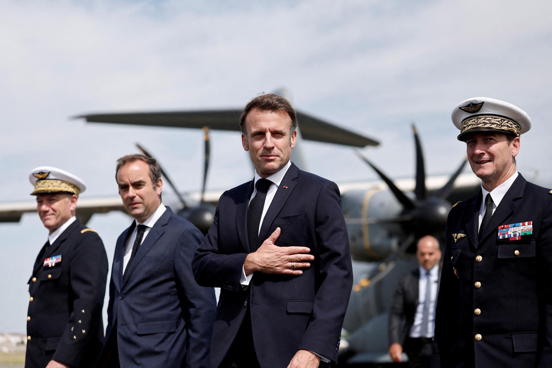 Európske mocnosti ponúknu Iránu diplomatické riešenie konfliktu, hovorí Macron