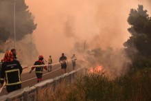 Lesný požiar vypukol na juhu Chorvátska blízko mesta Split. FOTO: X