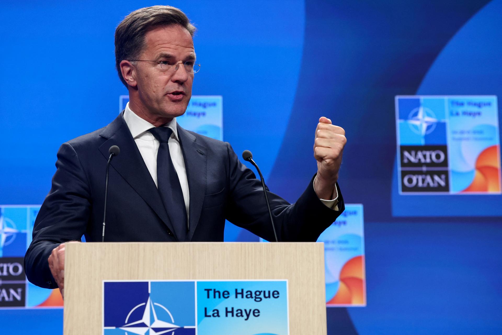 Irán nesmie získať jadrovú zbraň, tvrdí Rutte a odmieta, že by údery USA boli porušením medzinárodného práva