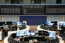 Nemecký index DAX na začiatku obchodovania odpisoval takmer 0,2 percenta, širší index akcií firiem z eurozóny Euro Stoxx 50 odpisoval ešte o trochu viac. FOTO: REUTERS