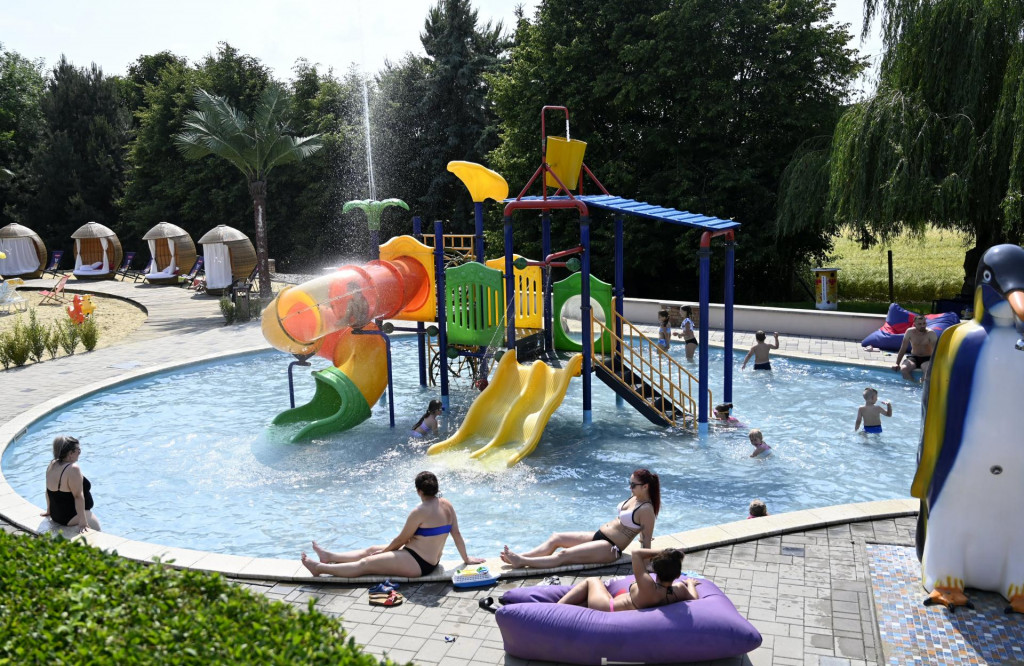 Kúpalisko AQUA PLAYA Veľaty v okrese Trebišov.