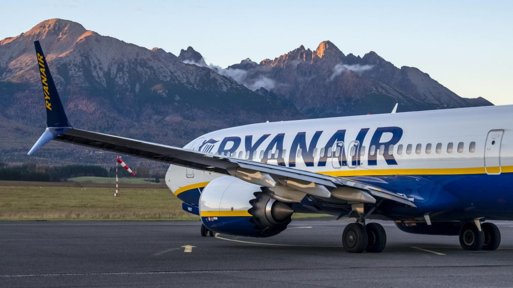 Letisko v Poprade má dve pravidelné linky, jedna z nich končí. FOTO:Facebook.com/AirportPopradTatry