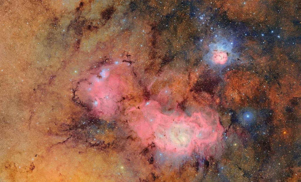 Veľkolepé hmloviny Trifid a Laguna sú predmetom prvej snímky observatória
