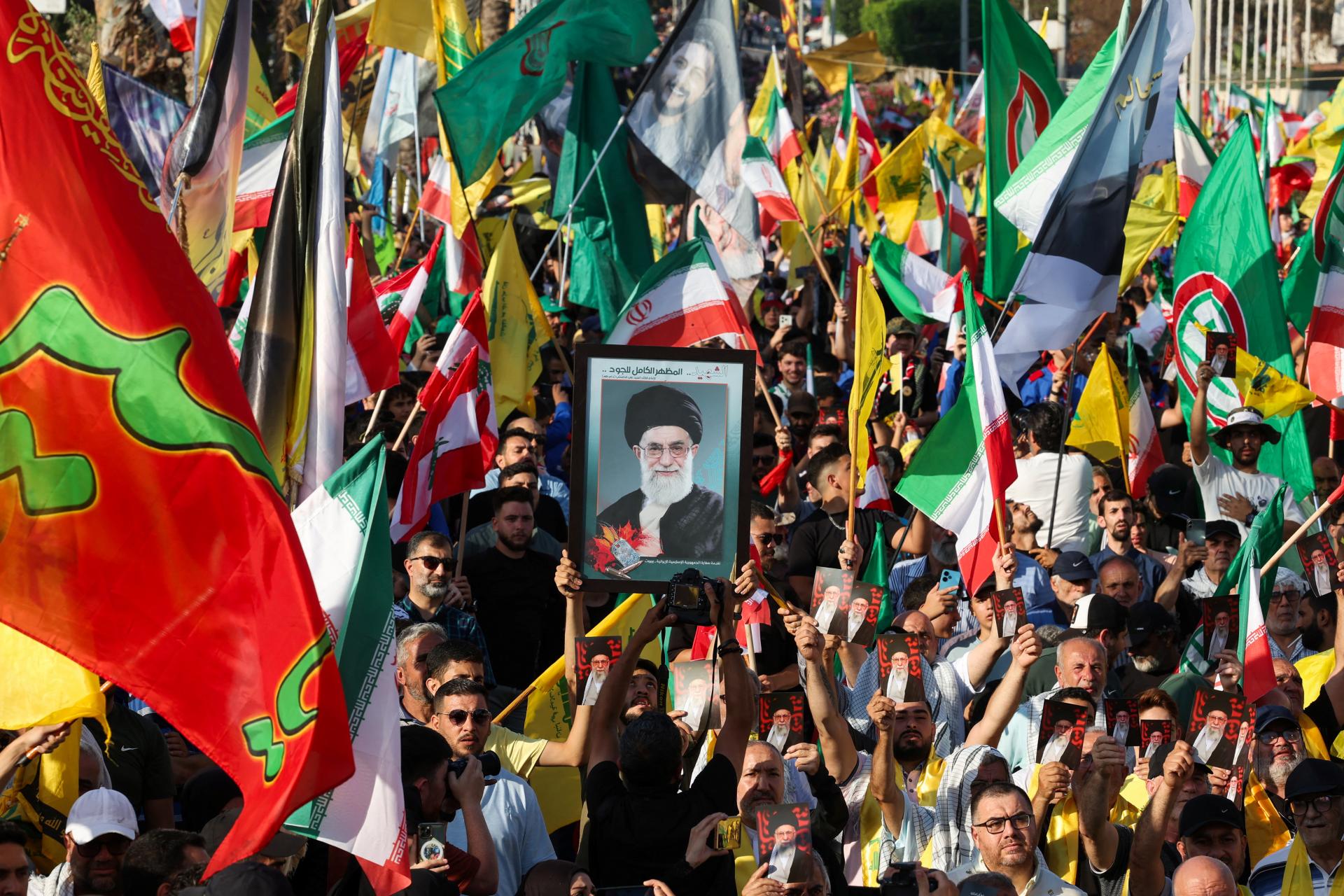 Sme bližšie ako vaša krčná tepna, utečte. Ako Mosad zastrašoval iránskych generálov