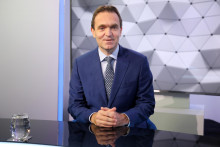 Bývalý premiér Ľudovít Ódor zhodou okolností odovzdával krajinu so zlými verejnými financiami. FOTO: Pavol Funtál