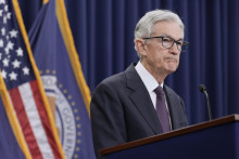 Investori sa obávajú o nezávislosť menovej politiky amerického Fedu, ktorému šéfuje Jerome Powell. FOTO: TASR/AP
