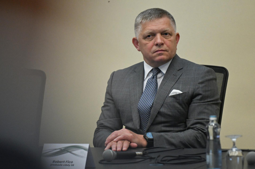 Fico narazil na odpor vo vlastnej koalícii pre podporu Ukrajiny.. FOTO: TASR/Lukáš Grinaj