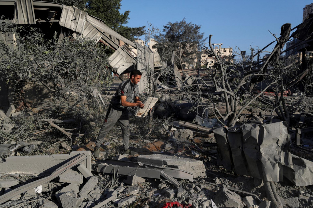 Zničené domy v Gaze. FOTO: Reuters
