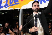 Kandidát na starostu New Yorku Zohran Mamdani vyhral demokratické primárky. FOTO: Reuters