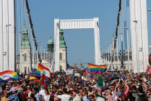 Pochod Budapest Pride v Maďarsku. FOTO: Reuters