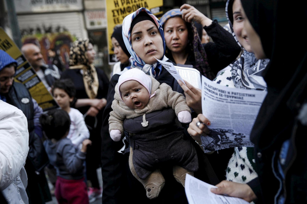 Migranti v Grécku. FOTO: Reuters