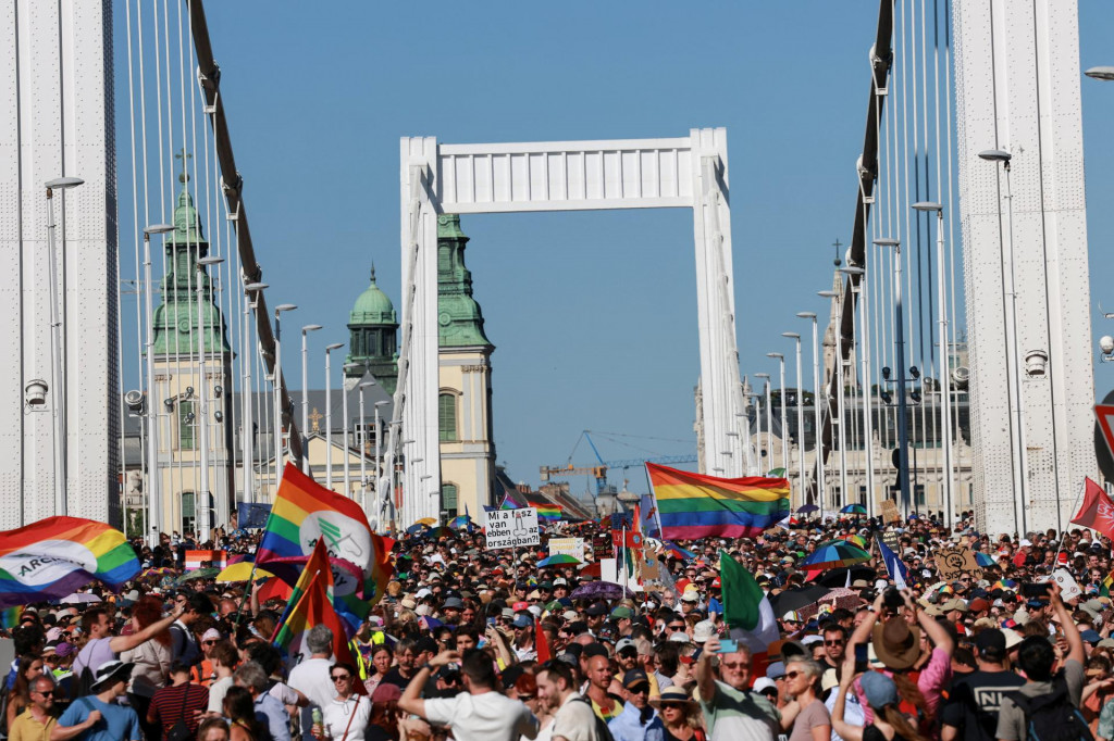 Pochod Budapest Pride v Maďarsku. FOTO: Reuters