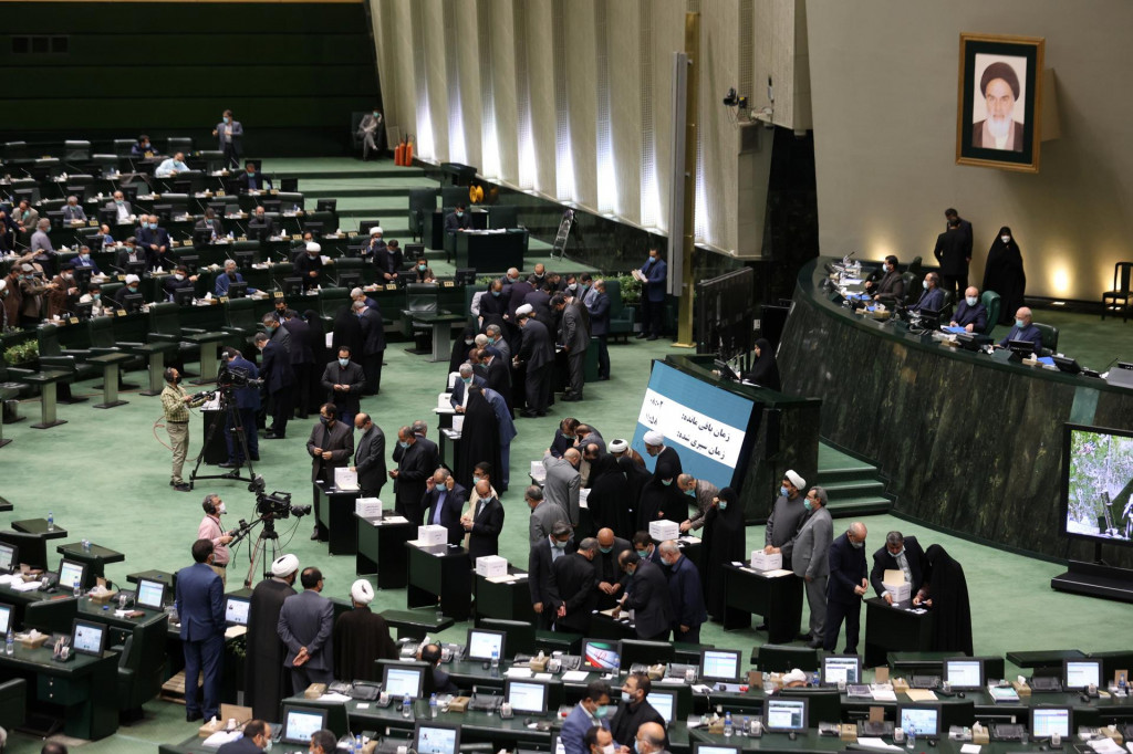 Agentúra DPA uvádza, že opatrenie pravdepodobne predstavuje ďalší pokus iránskeho režimu o zastrašovanie disidentov a kritikov vlády. FOTO: REUTERS
