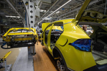 Na snímke výrobná hala automobilky Kia Slovakia. FOTO: TASR/D. Stehlík