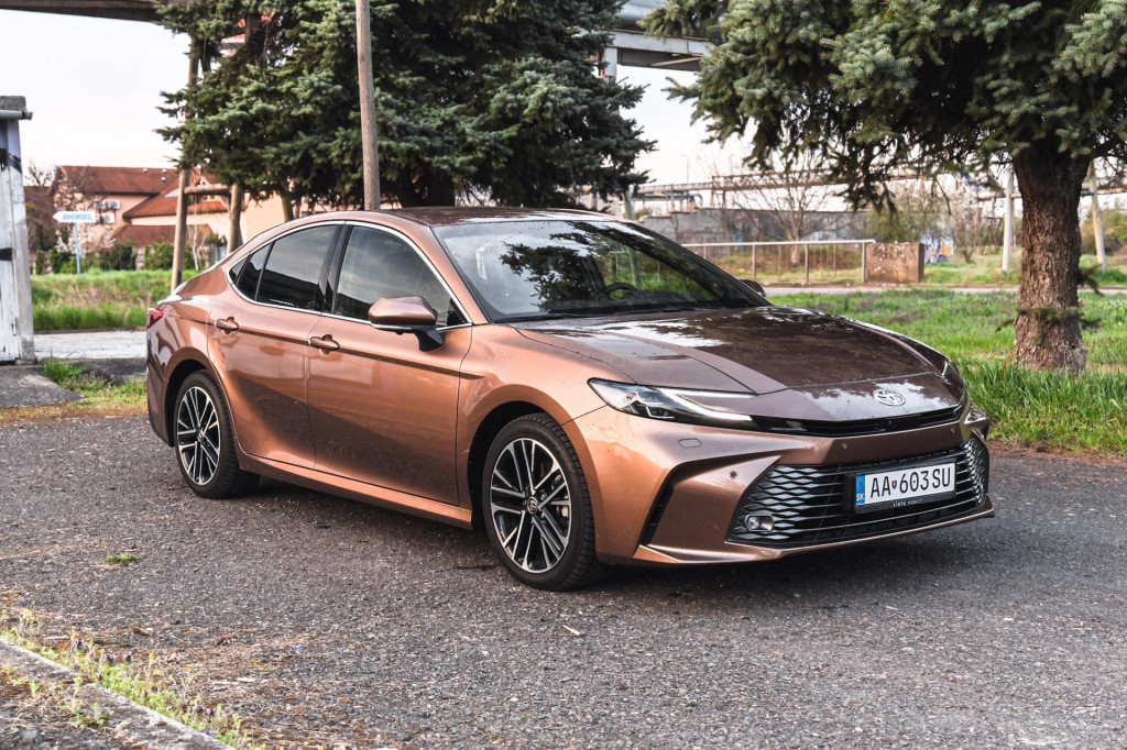 Toyota Camry deviatej generácie