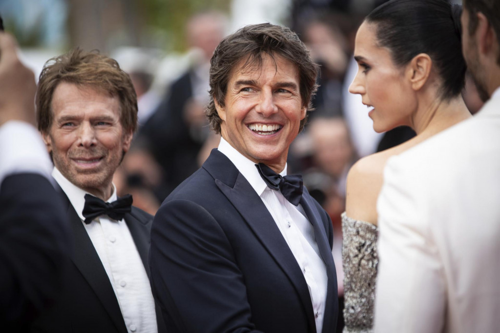 Tom Crusie prichádza na premiéru svojho filmu ”Top Gun: Maverick” počas 75. ročníka Medzinárodného filmového festivalu v Cannes.
