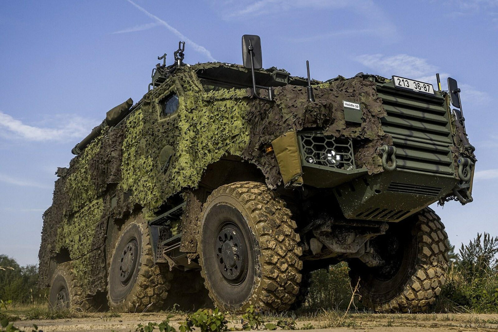 Šesťkolesové obrnené vozidlo Titus si berie to najlepšie z legendárnych podvozkov Tatra. FOTO: Petr Topič, MAFRA
