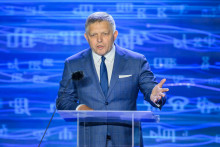 Na snímke predseda vlády Robert Fico (Smer-SD) počas galavečera v rámci osláv sviatku Cyrila a Metoda na Devíne. FOTO: TASR