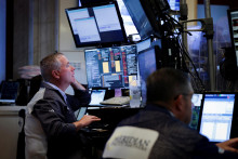 Wall Street vyčkáva na ďalší impulz. FOTO: Reuters