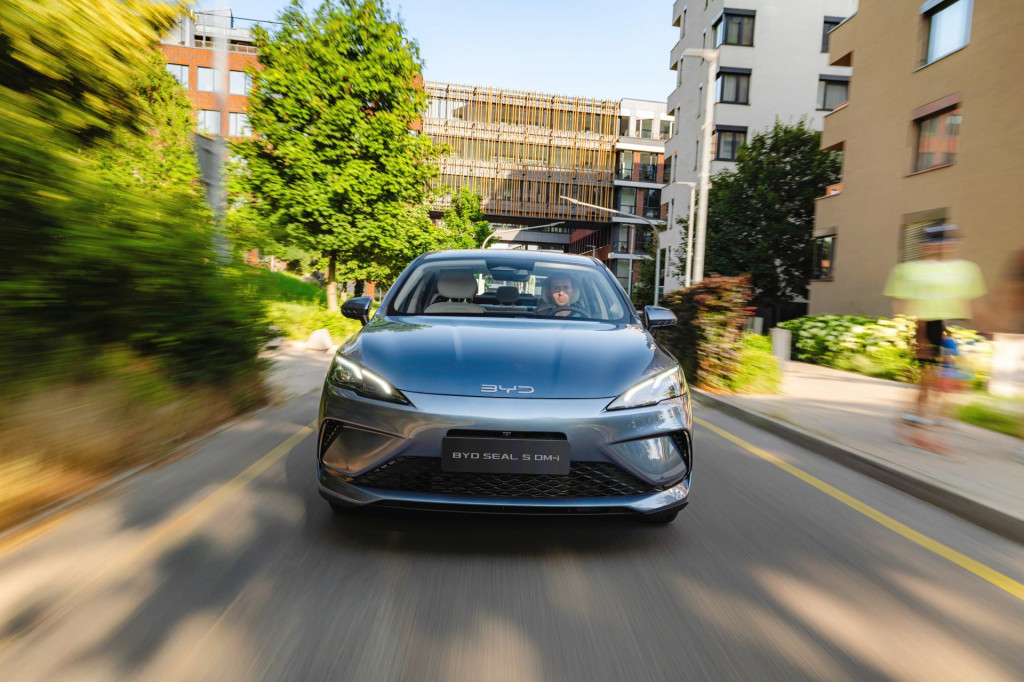 BYD SEAL 5 DM-i