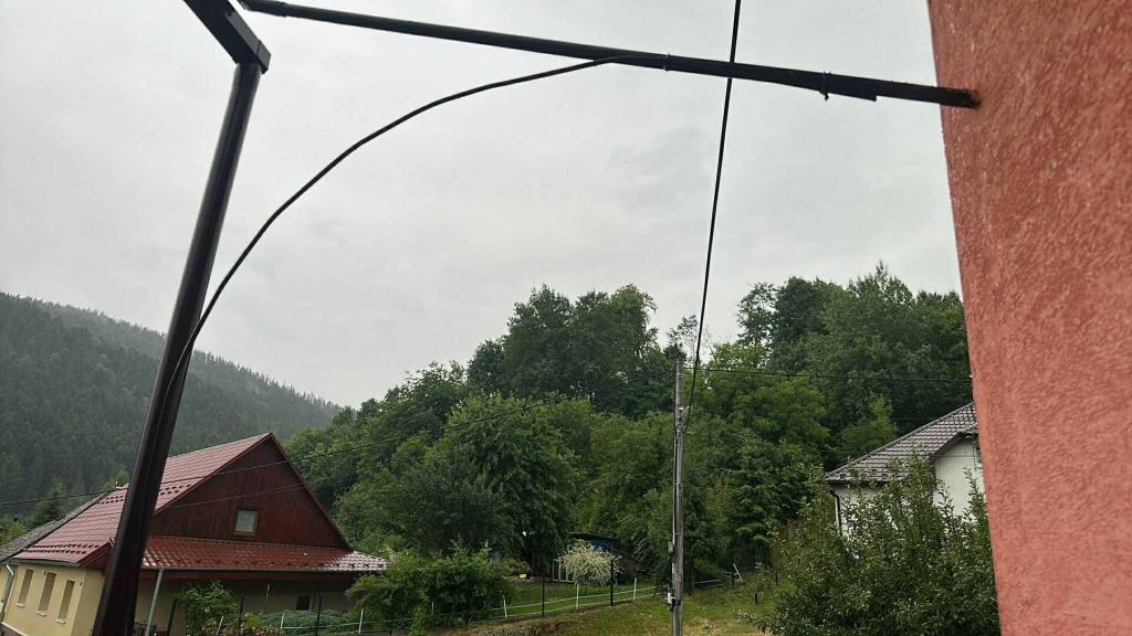 Popadané stromy po búrke v Gelnici. FOTO: FB/Gelnica - oficiálna stránka mesta