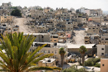 Celkový pohľad na tábor Tulkarm, zobrazujúci nové ulice vytvorené izraelskými buldozérmi po demolácii palestínskych domov na izraelskom okupovanom Západnom brehu Jordánu. FOTO: Reuters