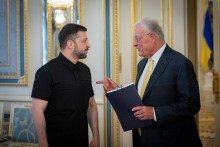 Ukrajinský prezident Volodymyr Zelenskyj sa stretol so špeciálnym vyslancom USA pre Ukrajinu Keithom Kelloggom. FOTO: Reuters