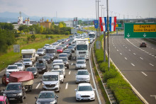 Pri návrate sa odporúča vyhnúť sa nedeľnému popoludniu a pondelkovému dopoludniu, keď sa tradične vracia najviac turistov.