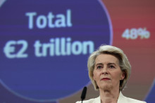 Ursula von der Leyen predstavila návrh rozpočtu EÚ na ďalších sedem rokov. FOTO: Reuters

