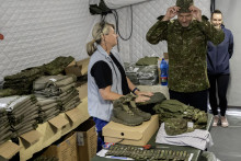 Začal sa prvý turnus pilotného výcviku do Národných obranných síl vo Vojenskom výcvikovom priestore Turecký Vrch. Na snímke prezident Peter Pellegrini. FOTO: TASR/Martin Baumann