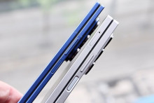 Nová generácia modelu Samsung Galaxy Z Fold sa naozaj výrazne líši od predchodcu. Novinka je totiž oveľa tenšia a popri minuloročnom modeli, ktorý mal výrazne hrubší profil, to pôsobí ako ohromné zlepšenie.
