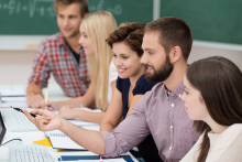 Študenti sú pre krajiny cenný artikel. Tí slovenskí často končia na českých univerzitách. FOTO: Dreamstime