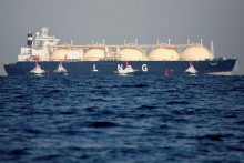Tanker spoločnosti QatarEnergy LNG, ktorá je druhým najväčším vývozcom skvapalneného zemného plynu (LNG) na svete. FOTO: Reuters
