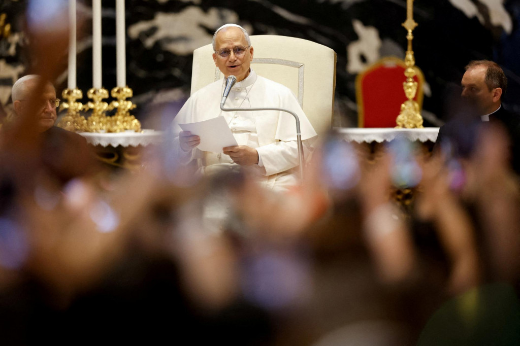 Pápež Lev XVI. na prvej omši venovanej influencerom vo Vatikáne. FOTO: REUTERS