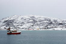 Ilustračná snímka rybárskej lode v nórskych vodách. FOTO: Reuters