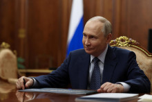 Putinov hovorca vyhlásil, že Rusko je voči sankciám imúnne. FOTO: Reuters