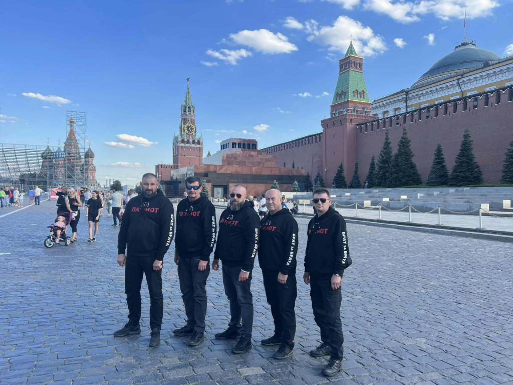 Skupina Brat za Brata v Moskve.

FOTO: HN/FB Brat za Brata