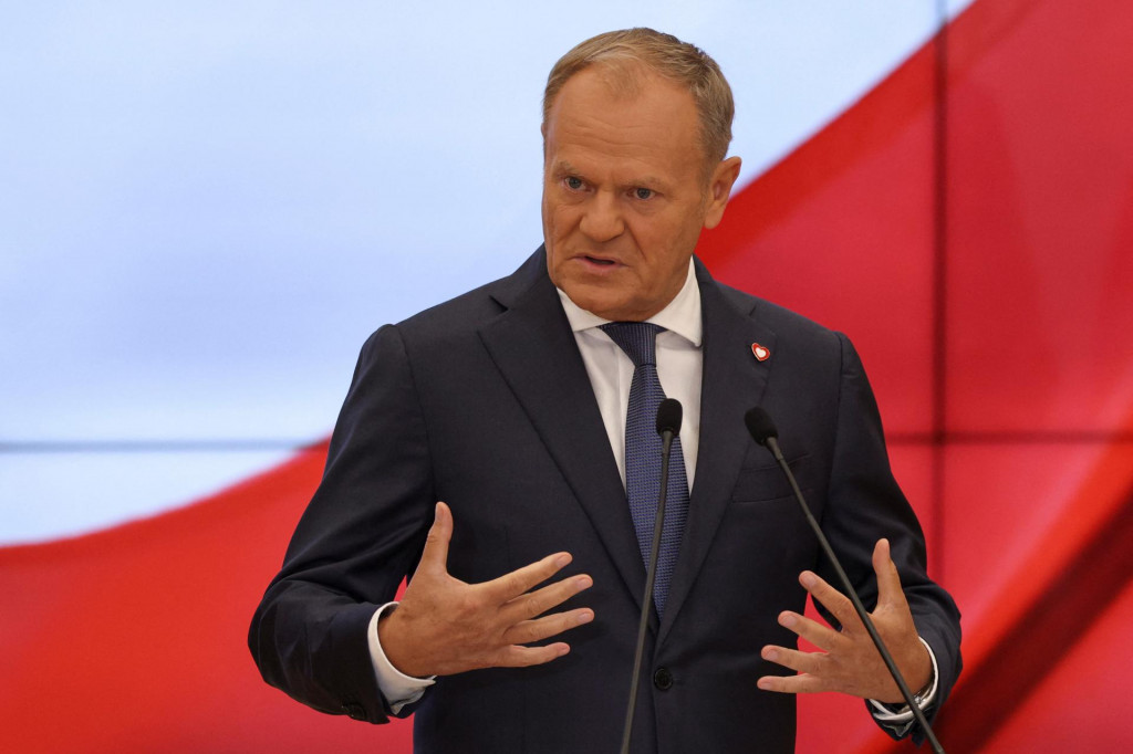 Poľský premiér Donald Tusk vyzval na investície do obrany. FOTO: REUTERS
