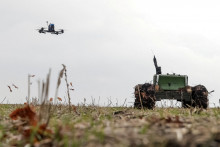 Ukrajinci sa domnievajú, že niektorí mexickí a kolumbijskí dobrovoľníci obchádzajú počiatočné kontroly a snažia sa rozvinúť svoje zručnosti dronového boja, aby ich potom ponúkli nadnárodným zločineckým organizáciám. FOTO: REUTERS